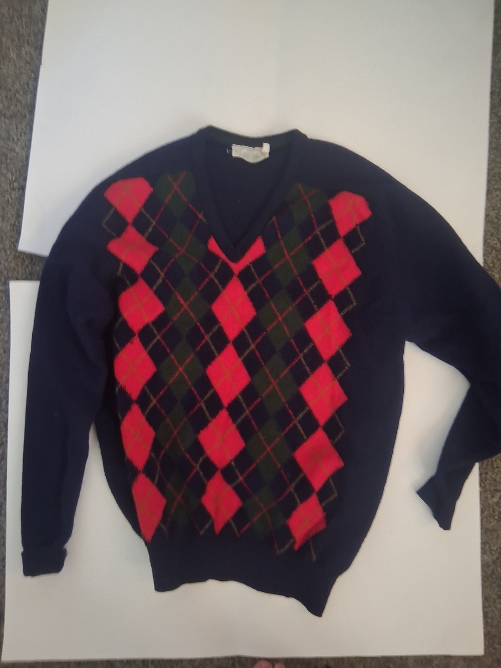 Vintage Men's Navy V-Neck Argyle Sweater with Red and Green Pattern